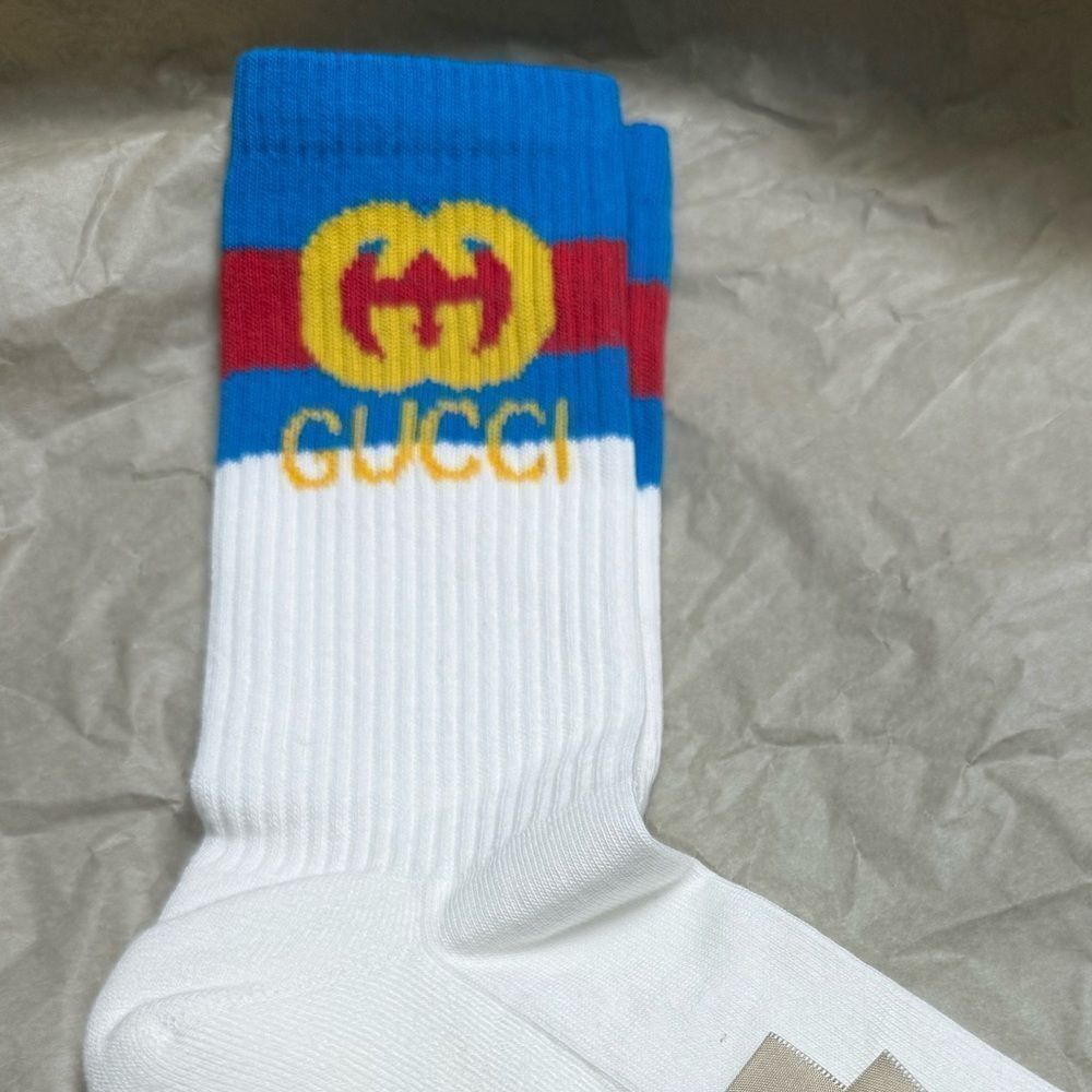 Brand new men’s / women’s Gucci socks fits size 7-12